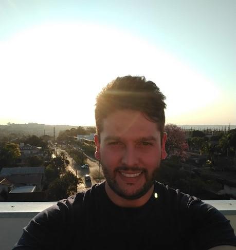 Aluno Elisandro Fruett Aluno Elisandro Fruett